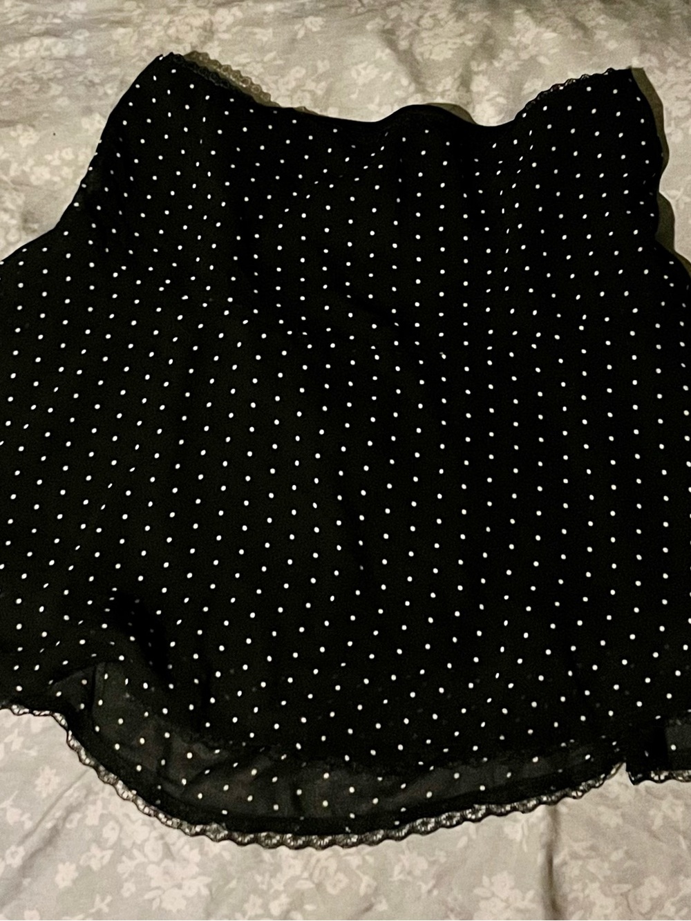 Black and white polka dots mini skirt